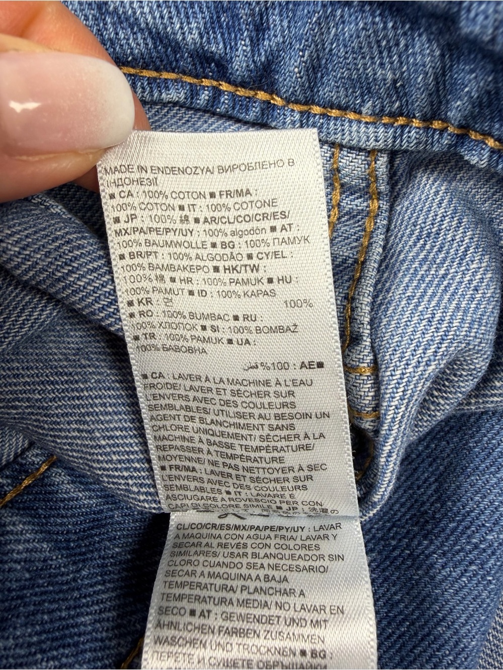 GAP Denim Mini Skirt Size 33 Medium Wash Button Front Y2K Utility Casual Classic - Picture 10 of 11